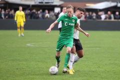 20. Spieltag 2022/2023: 1. FC Bocholt - Preußen Münster 1:2. Dennis Grote am Ball.