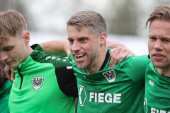 20. Spieltag 2022/2023: 1. FC Bocholt - Preußen Münster 1:2. Marc Lorenz nach Abpfiff.
