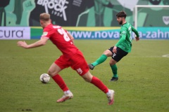 29. Spieltag 2022/2023: Preußen Münster - RW Oberhausen 2:0. Deniz Bindemann am Ball.